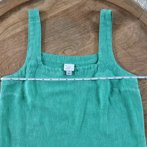 A New Day Green Sleeveless Top - Picture 4 of 7